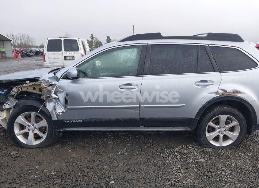 Photo 15 of 2013 Subaru Outback 2.5I PREMIUM (VIN 4S4BRCCC3D3237197)