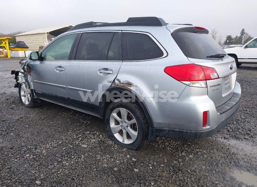 Photo 3 of 2013 Subaru Outback 2.5I PREMIUM (VIN 4S4BRCCC3D3237197)