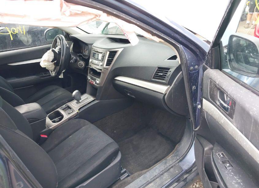 Photo 5 of 2013 Subaru Outback 2.5I PREMIUM (VIN 4S4BRCCC3D3251813)