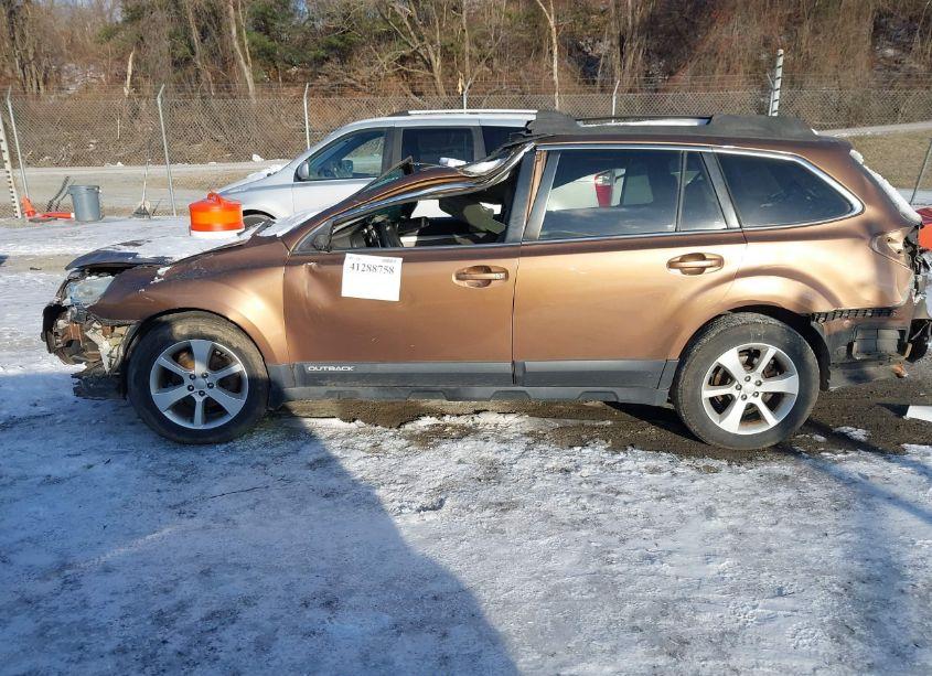Photo 14 of 2013 Subaru Outback 2.5I PREMIUM (VIN 4S4BRCCC3D3252654)
