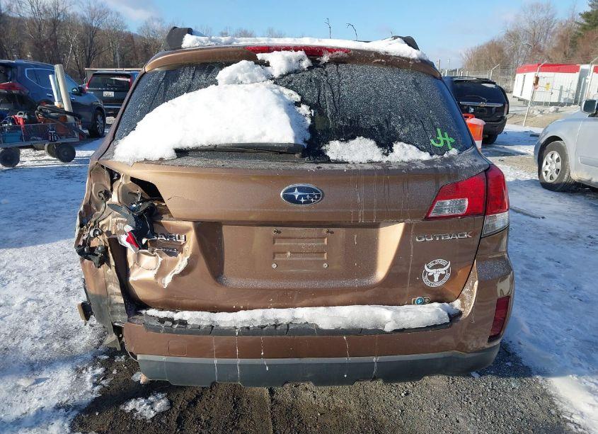 Photo 16 of 2013 Subaru Outback 2.5I PREMIUM (VIN 4S4BRCCC3D3252654)