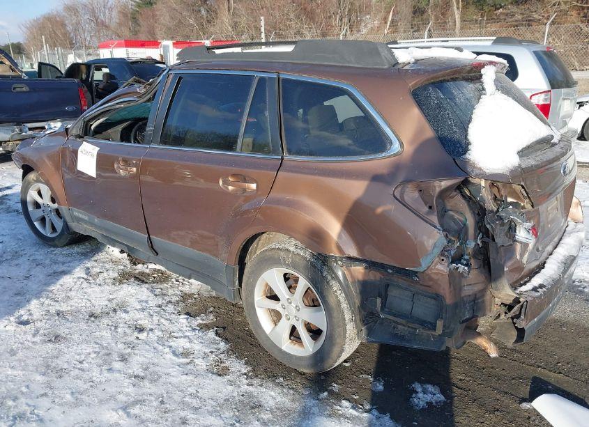 Photo 3 of 2013 Subaru Outback 2.5I PREMIUM (VIN 4S4BRCCC3D3252654)