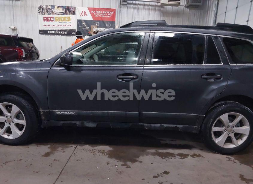 Photo 14 of 2013 Subaru Outback 2.5I PREMIUM (VIN 4S4BRCCC3D3275397)