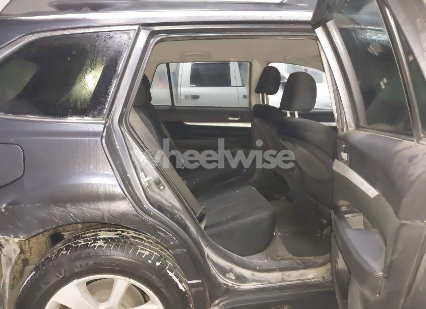 Photo 8 of 2013 Subaru Outback 2.5I PREMIUM (VIN 4S4BRCCC3D3275397)