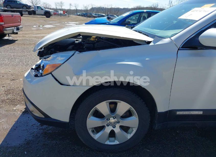 Photo 18 of 2010 Subaru Outback 2.5I PREMIUM (VIN 4S4BRCCC4A3349762)