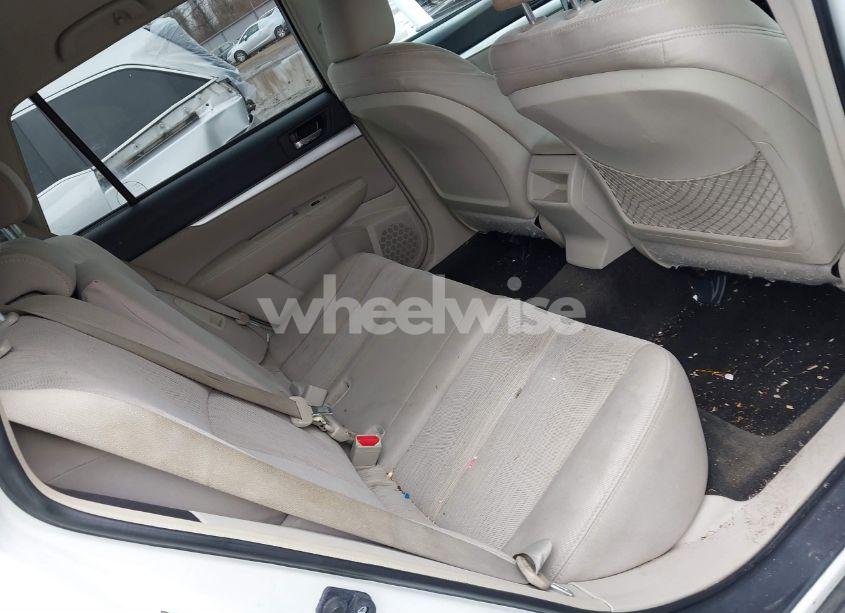 Photo 8 of 2013 Subaru Outback 2.5I PREMIUM (VIN 4S4BRCCC4D3266062)