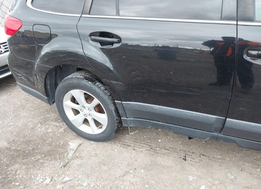 Photo 6 of 2014 Subaru Outback 2.5I PREMIUM (VIN 4S4BRCCC4E3203058)
