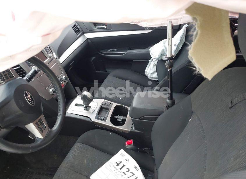 Photo 5 of 2014 Subaru Outback 2.5I PREMIUM (VIN 4S4BRCCC4E3309171)