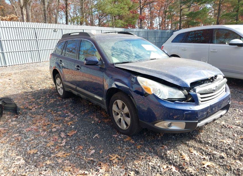 2010 Subaru Outback 2.5I PREMIUM (VIN 4S4BRCCC5A3356686) main photo