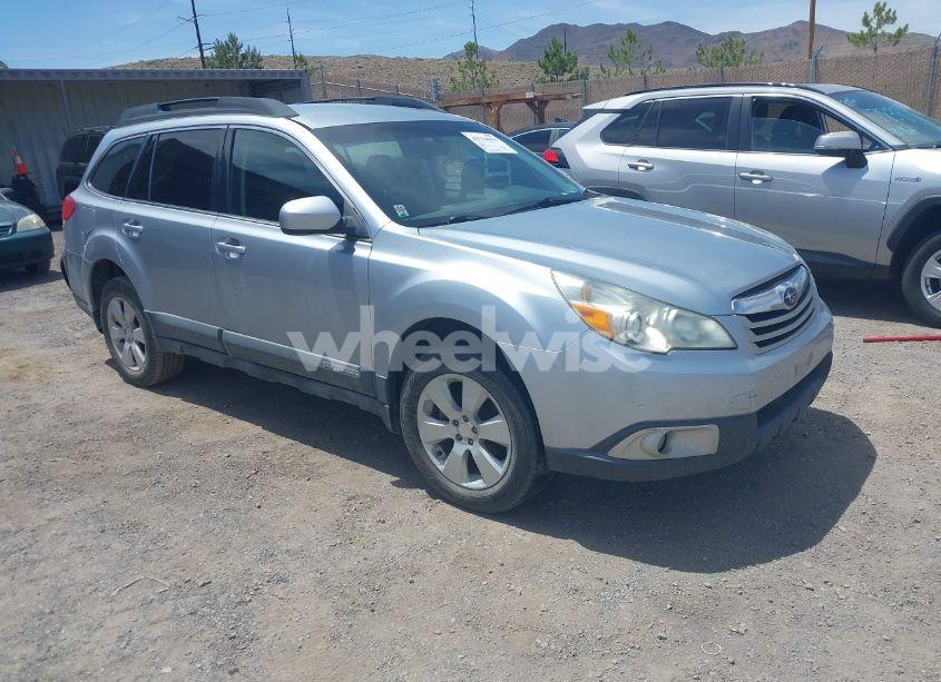 2012 Subaru Outback 2.5I PREMIUM (VIN 4S4BRCCC5C3261600) main photo