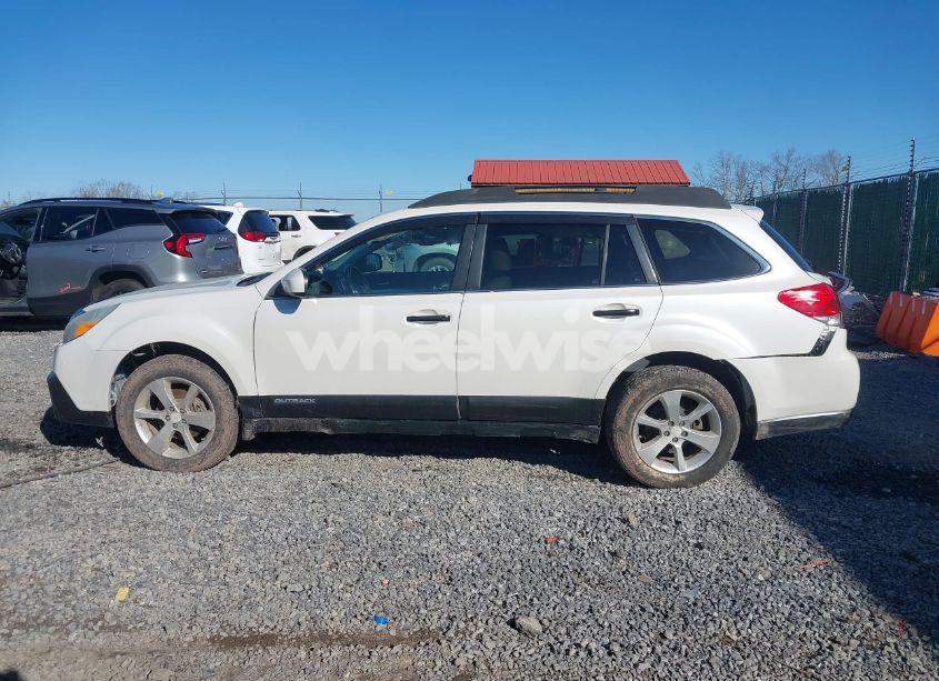 Photo 15 of 2014 Subaru Outback 2.5I PREMIUM (VIN 4S4BRCCC5E3211184)