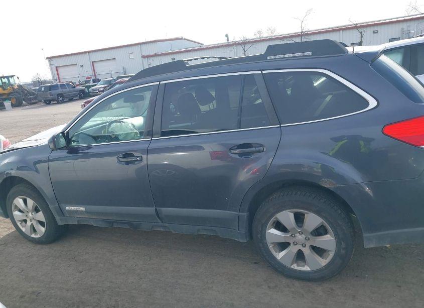 Photo 14 of 2010 Subaru Outback 2.5I PREMIUM (VIN 4S4BRCCC6A3333546)