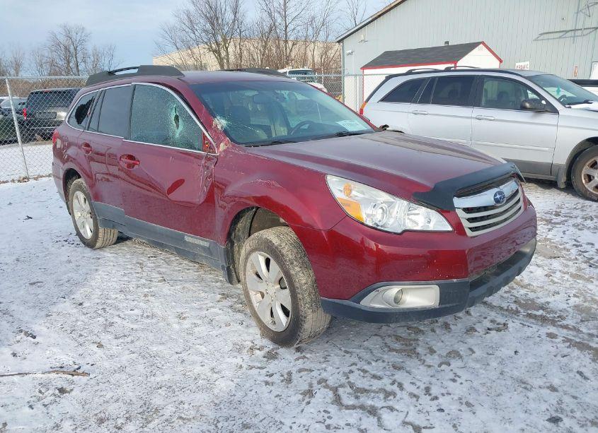 2011 Subaru Outback 2.5I PREMIUM (VIN 4S4BRCCC6B3437018) main photo