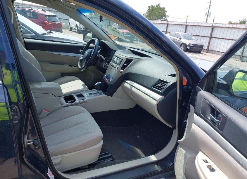 Photo 5 of 2013 Subaru Outback 2.5I PREMIUM (VIN 4S4BRCCC7D3317425)