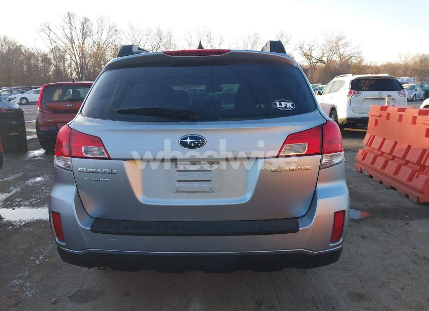 Photo 17 of 2014 Subaru Outback 2.5I PREMIUM (VIN 4S4BRCCC7E3217911)