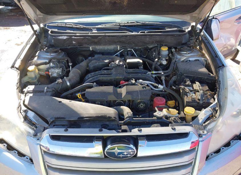 Photo 10 of 2014 Subaru Outback 2.5I PREMIUM (VIN 4S4BRCCC7E3260676)