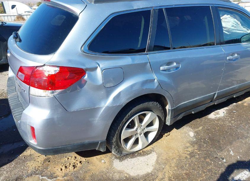 Photo 20 of 2014 Subaru Outback 2.5I PREMIUM (VIN 4S4BRCCC7E3260676)