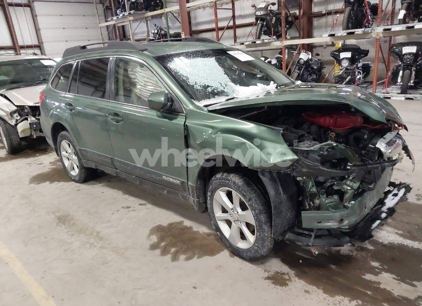 2014 Subaru Outback 2.5I PREMIUM (VIN 4S4BRCCC7E3306815) main photo