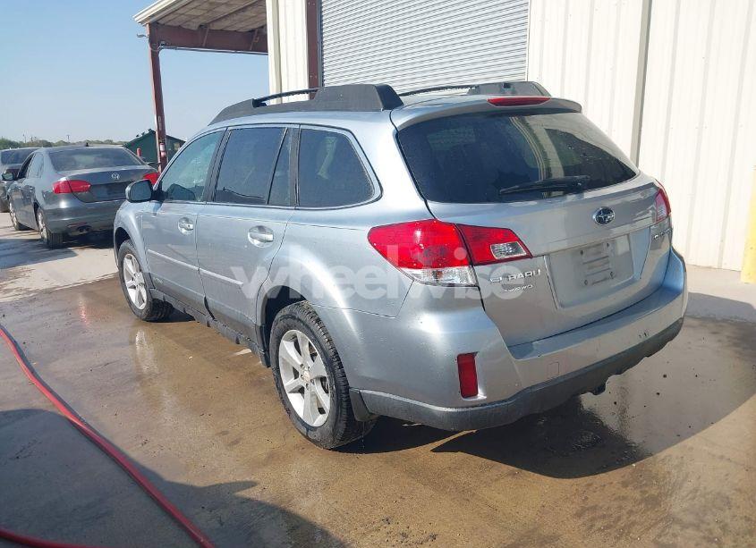 Photo 3 of 2013 Subaru Outback 2.5I PREMIUM (VIN 4S4BRCCC8D3222713)