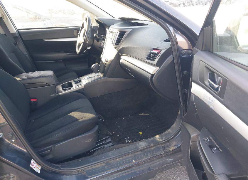 Photo 5 of 2013 Subaru Outback 2.5I PREMIUM (VIN 4S4BRCCC8D3311987)