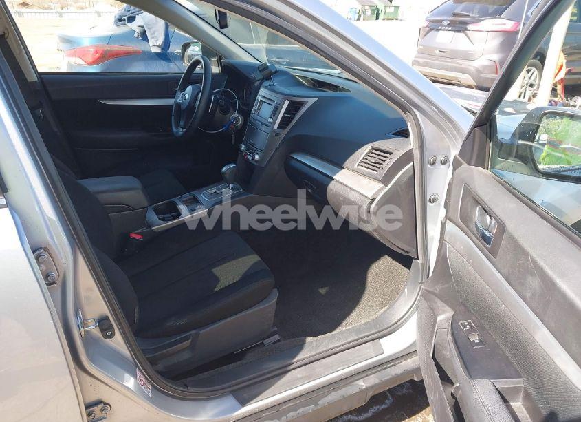 Photo 5 of 2014 Subaru Outback 2.5I PREMIUM (VIN 4S4BRCCC8E3291631)