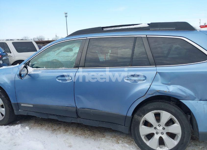 Photo 14 of 2010 Subaru Outback 2.5I PREMIUM (VIN 4S4BRCCC9A3337543)