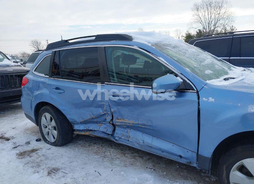 Photo 6 of 2010 Subaru Outback 2.5I PREMIUM (VIN 4S4BRCCC9A3337543)