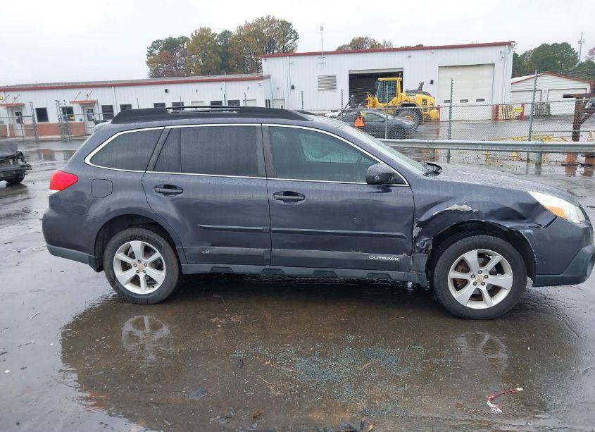 Photo 13 of 2013 Subaru Outback 2.5I PREMIUM (VIN 4S4BRCCC9D3274870)