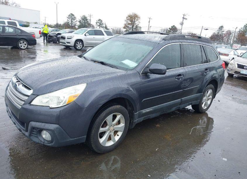 Photo 2 of 2013 Subaru Outback 2.5I PREMIUM (VIN 4S4BRCCC9D3274870)