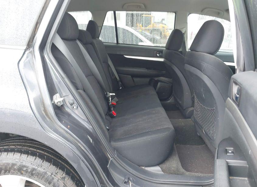 Photo 8 of 2013 Subaru Outback 2.5I PREMIUM (VIN 4S4BRCCC9D3274870)