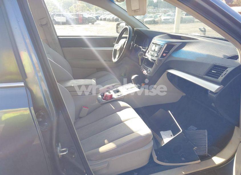 Photo 5 of 2013 Subaru Outback 2.5I PREMIUM (VIN 4S4BRCCC9D3314946)