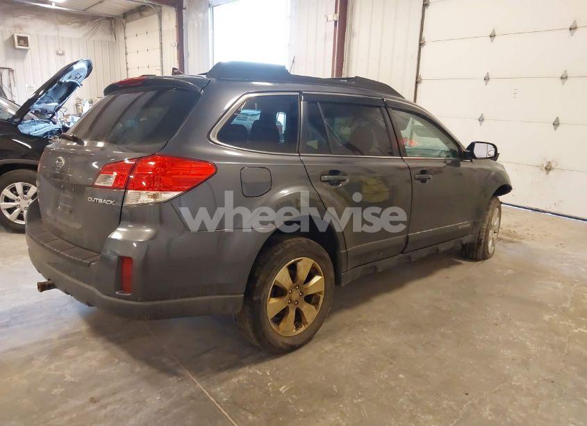Photo 4 of 2014 Subaru Outback 2.5I PREMIUM (VIN 4S4BRCCC9E3236119)