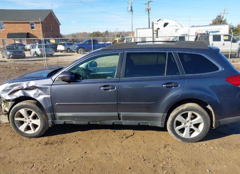 Photo 14 of 2014 Subaru Outback 2.5I PREMIUM (VIN 4S4BRCCC9E3328721)