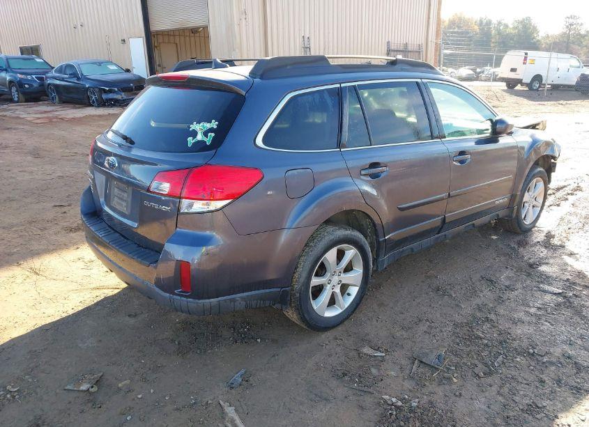 Photo 4 of 2014 Subaru Outback 2.5I PREMIUM (VIN 4S4BRCCC9E3328721)