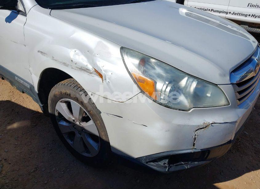 Photo 6 of 2010 Subaru Outback 2.5I PREMIUM (VIN 4S4BRCCCXA3333937)