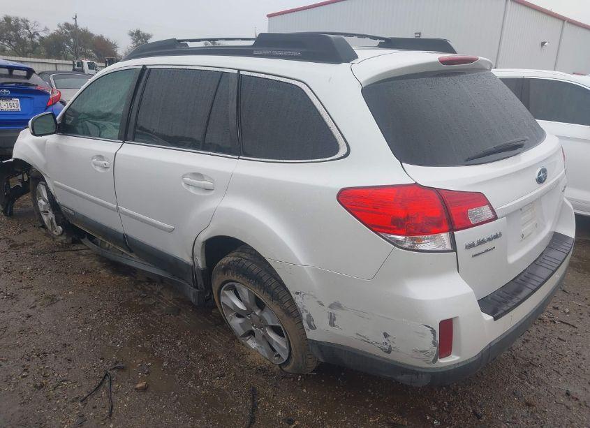 Photo 3 of 2011 Subaru Outback 2.5I PREMIUM (VIN 4S4BRCCCXB3355857)
