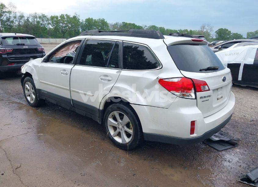 Photo 3 of 2014 Subaru Outback 2.5I PREMIUM (VIN 4S4BRCCCXE3255262)