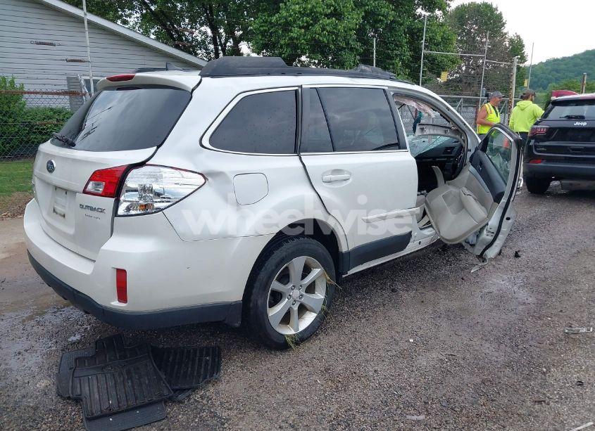 Photo 4 of 2014 Subaru Outback 2.5I PREMIUM (VIN 4S4BRCCCXE3255262)