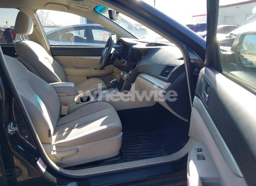 Photo 5 of 2014 Subaru Outback 2.5I PREMIUM (VIN 4S4BRCCCXE3260624)