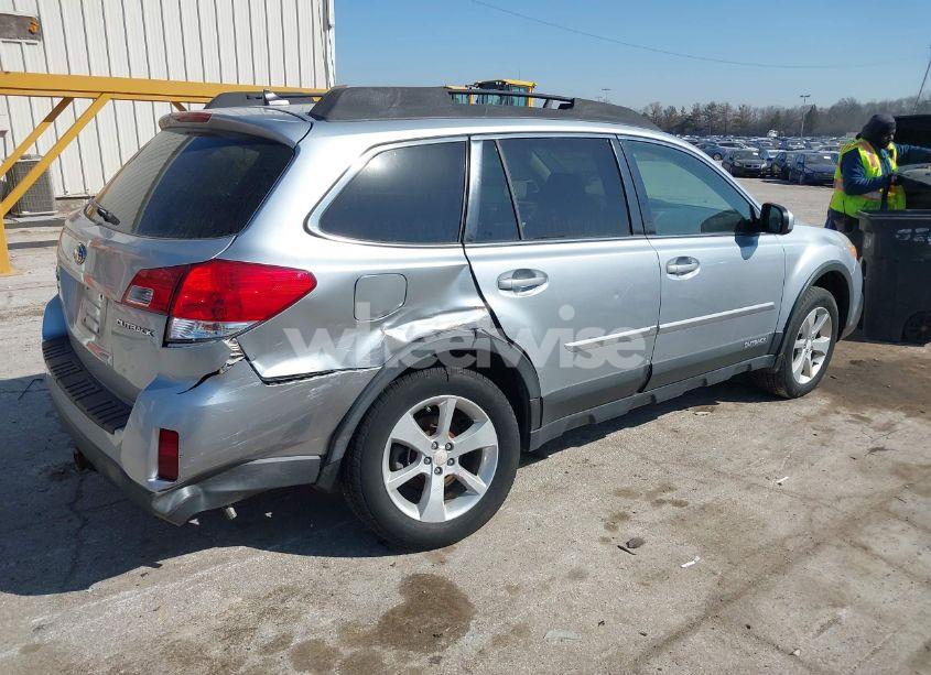 Photo 4 of 2014 Subaru Outback 2.5I PREMIUM (VIN 4S4BRCDC0E3217117)