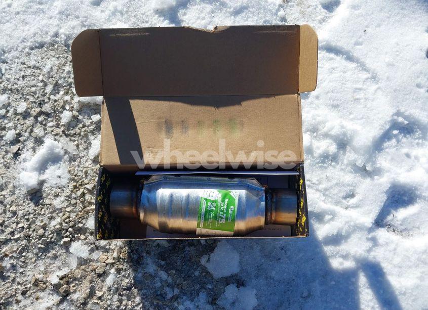 Photo 12 of 2014 Subaru Outback 2.5I PREMIUM (VIN 4S4BRCDC3E3278994)