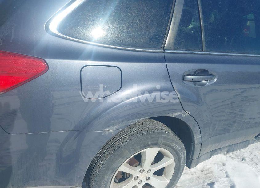 Photo 19 of 2014 Subaru Outback 2.5I PREMIUM (VIN 4S4BRCDC4E3256969)