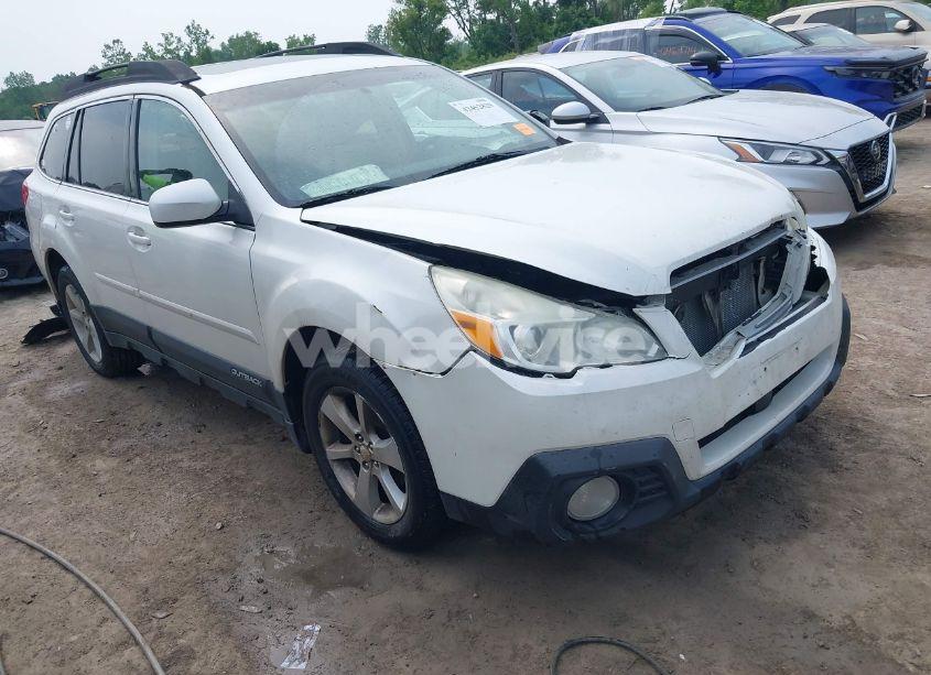 2014 Subaru Outback 2.5I PREMIUM (VIN 4S4BRCDC4E3300064) main photo
