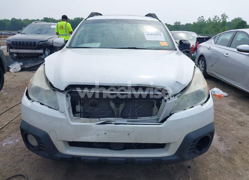 Photo 12 of 2014 Subaru Outback 2.5I PREMIUM (VIN 4S4BRCDC4E3300064)