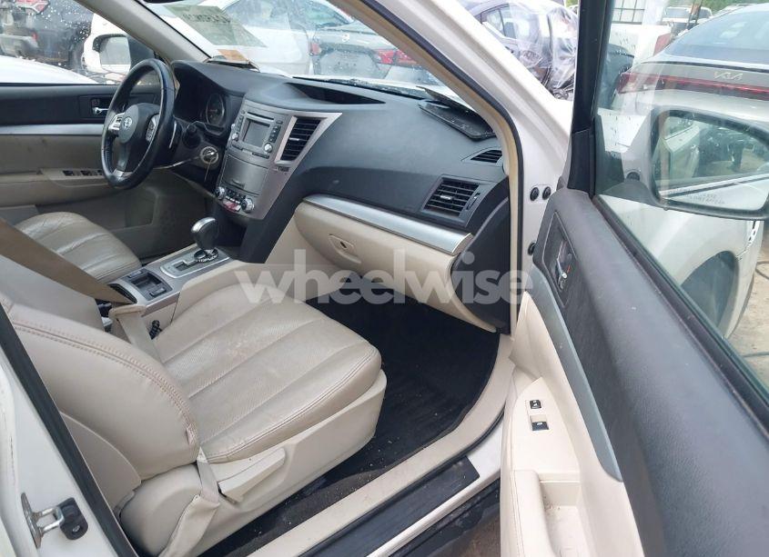 Photo 5 of 2014 Subaru Outback 2.5I PREMIUM (VIN 4S4BRCDC4E3300064)