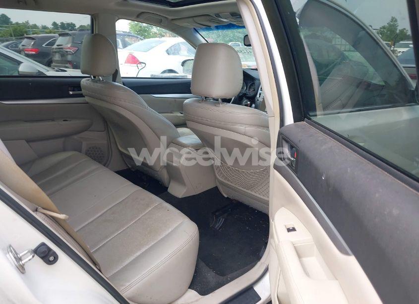 Photo 8 of 2014 Subaru Outback 2.5I PREMIUM (VIN 4S4BRCDC4E3300064)