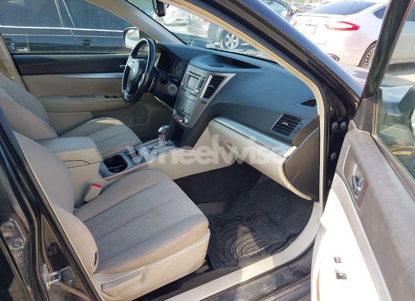 Photo 5 of 2014 Subaru Outback 2.5I PREMIUM (VIN 4S4BRCDC9E3307592)