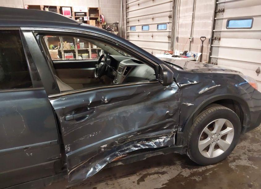 Photo 18 of 2014 Subaru Outback 2.5I PREMIUM (VIN 4S4BRCDCXE3283755)