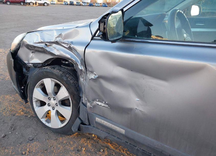 Photo 16 of 2010 Subaru Outback 2.5I PREMIUM (VIN 4S4BRCFC1A3333420)