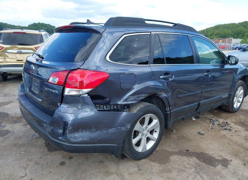 Photo 17 of 2014 Subaru Outback 2.5I PREMIUM (VIN 4S4BRCFC4E3228098)